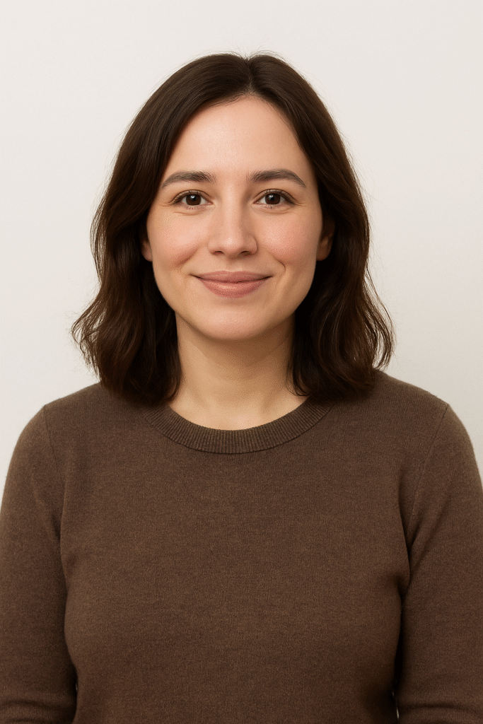 Harpeer Emily author of mysainsburys.wiki